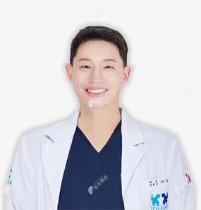 韩国珠儿丽整形外科医院院长崔瑞吉
