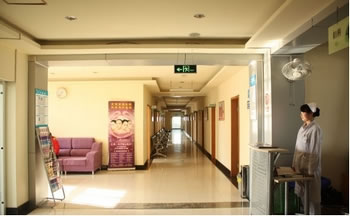 北京京通医院医学整形美容中心住院处走廊