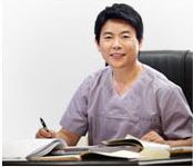 韩国TIARA整形医院院长申东辰