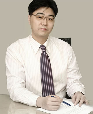 朴鲁爀 韩国佳轮韩整形外科医院院长