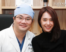 韩国高兰得整形外科医院演员Gim Yu An与高兰得整形外科柳相旭院长合影
