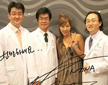 韩国丽珍整形医院歌手米娜来访韩国丽珍整形医院