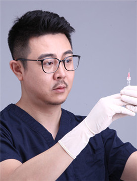 北京清木整形陈大伟口碑怎么样_擅长项目案例_医生介绍 - 彩贝整容网