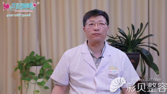 李劲良医生如何认为隆鼻和鼻综合的区别 李劲良医生如何认为隆鼻和鼻综合的区别