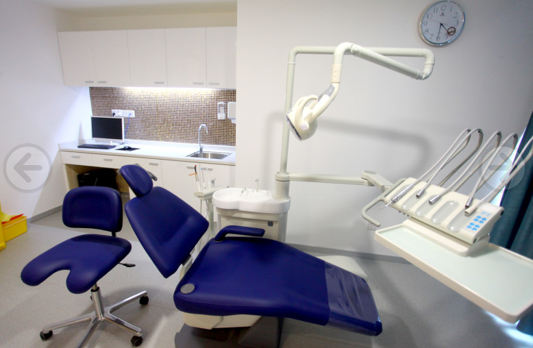 广西爱思特整形外科医院牙科诊断室
