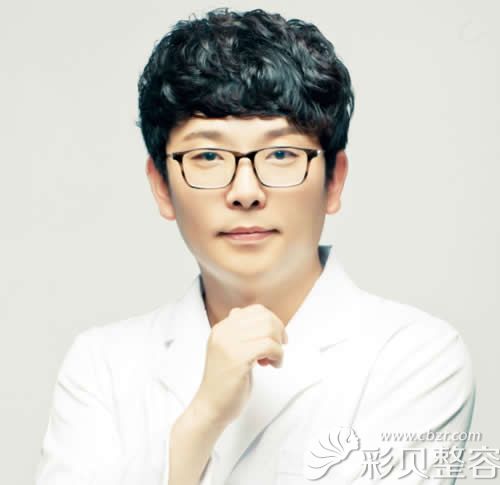 洛阳爱尚整形李冉院长