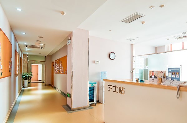 大连爱德丽格医疗美容门诊部三楼护士站