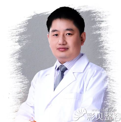 李信锋做鼻子多少钱 网传