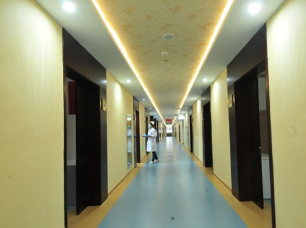潍坊医学院整形外科医院医院走廊