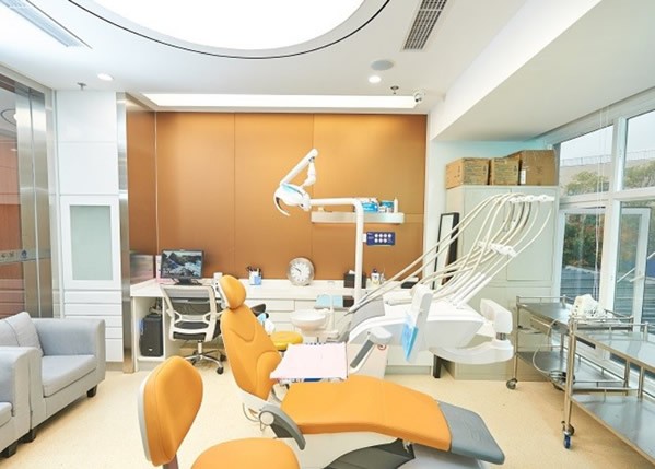 北京圣贝口腔门诊部牙齿诊疗室