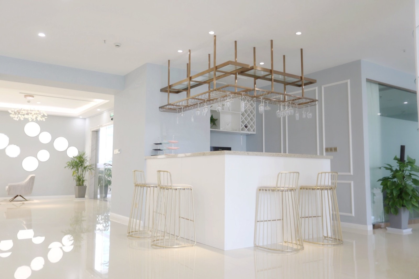 金华令颜综合门诊部医院吧台