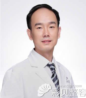 深圳美莱医疗美容医院副主任医师肖峰