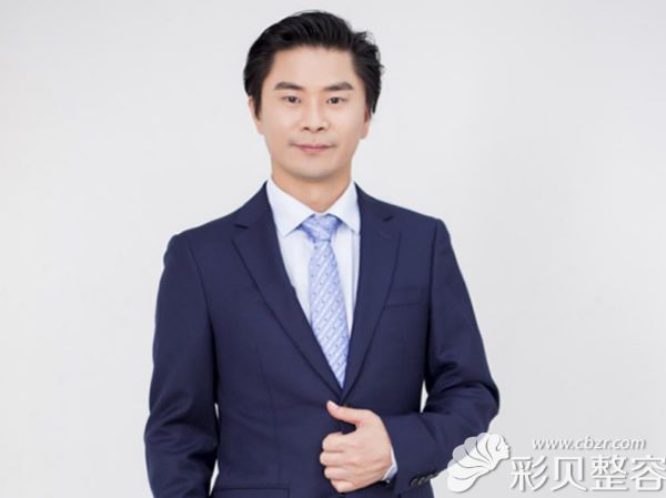 金华亚美擅长做眼鼻整形及修复医生邓亮