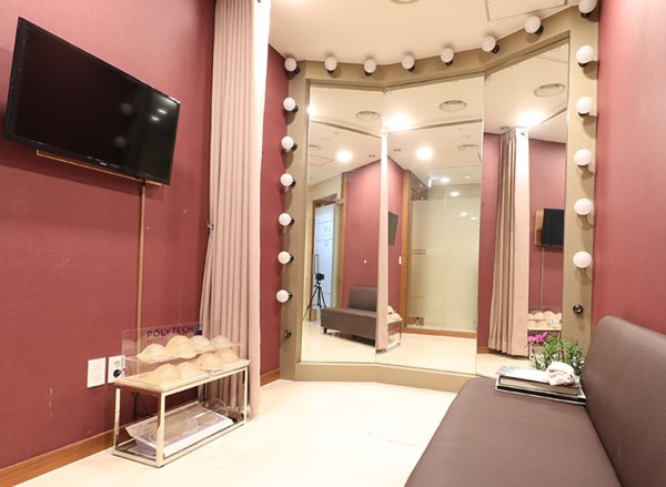 韩国VG百利酷整形外科医院乳房假体展示厅