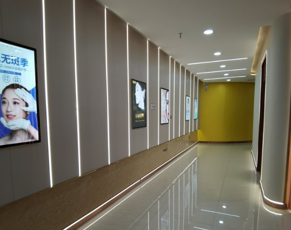 中山曙光医疗美容门诊部走廊环境