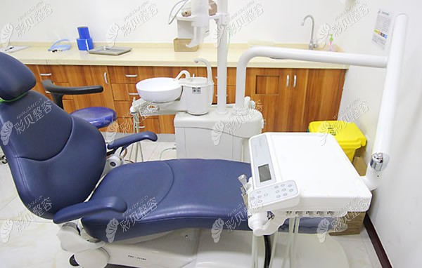 暨南雅皓口腔治疗牙椅