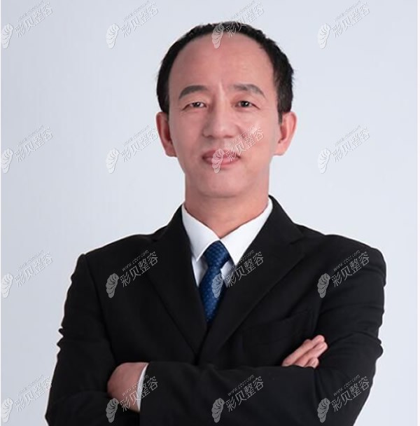 <i data-id=10f46e0c-3682-4617-9fa3-d65748b8bb34></i>磨骨医生杨伟杰