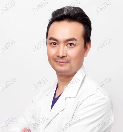 昆明韩辰整形谢国毕医生