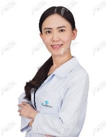 泰国拉蒂安医院Punyacha Tangterdchanakit医生