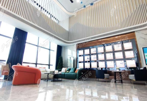 徐州医科汇美大厅环境图