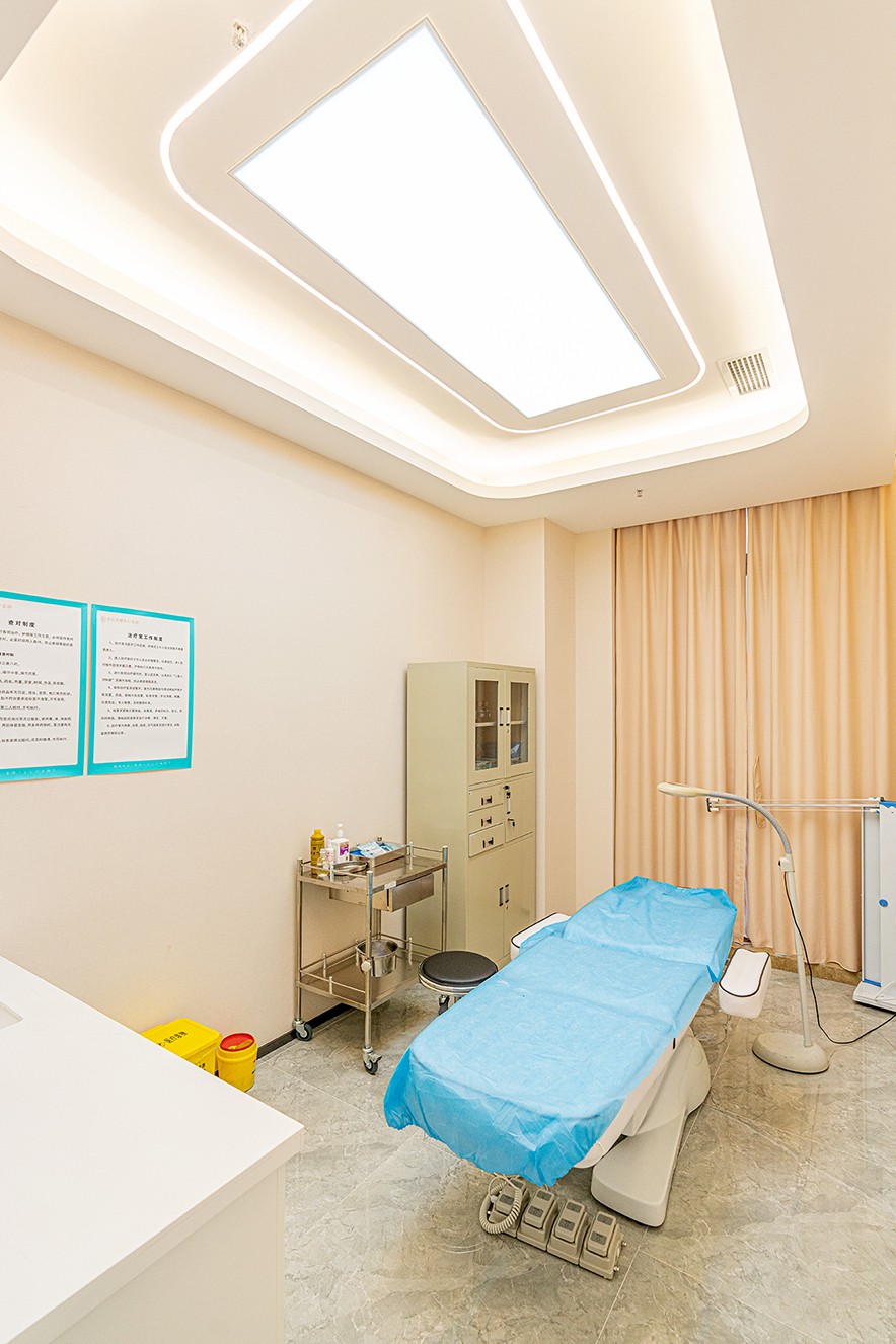 成都美辰星耀医疗美容门诊部皮肤美容治疗室