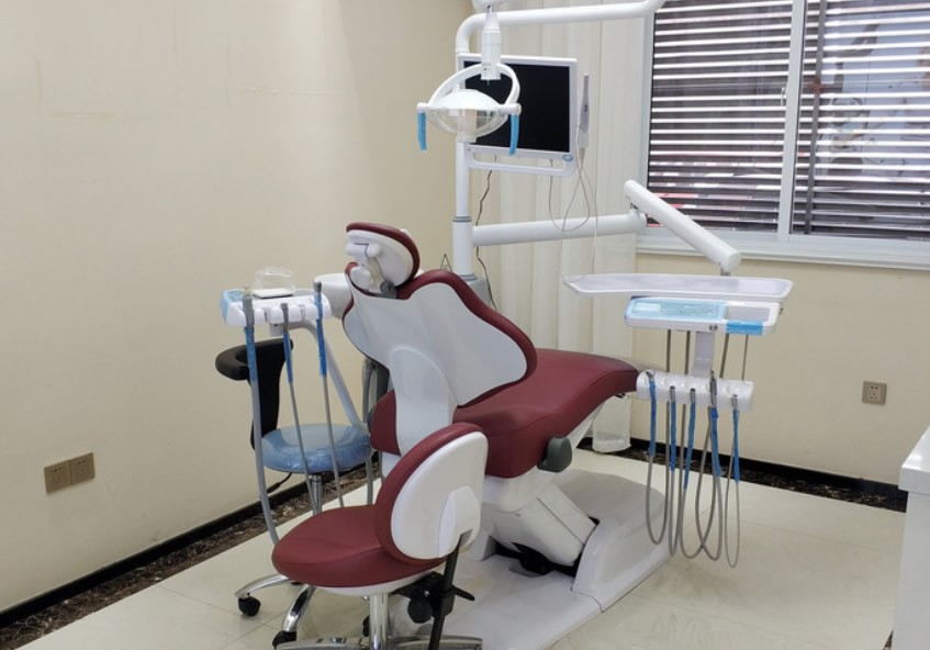 常州金铂利口腔门诊部治疗牙椅