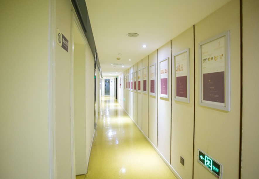 西安绿港医疗美容诊所医院走廊