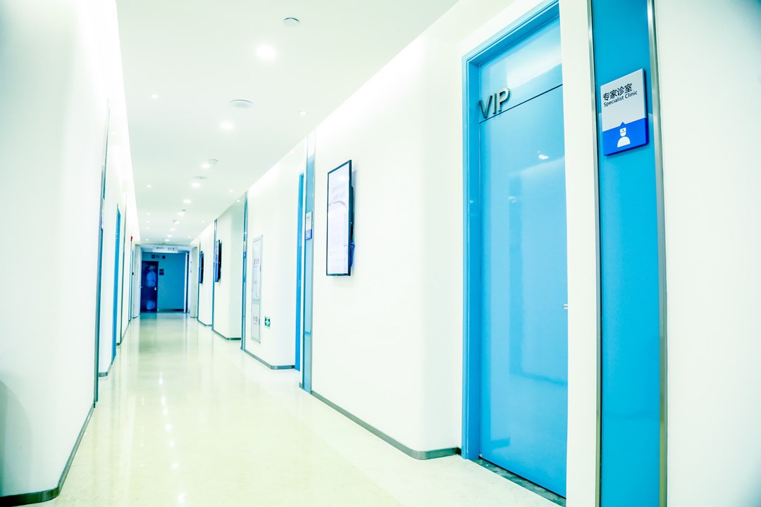 福州福能海峡口腔医院医院走廊