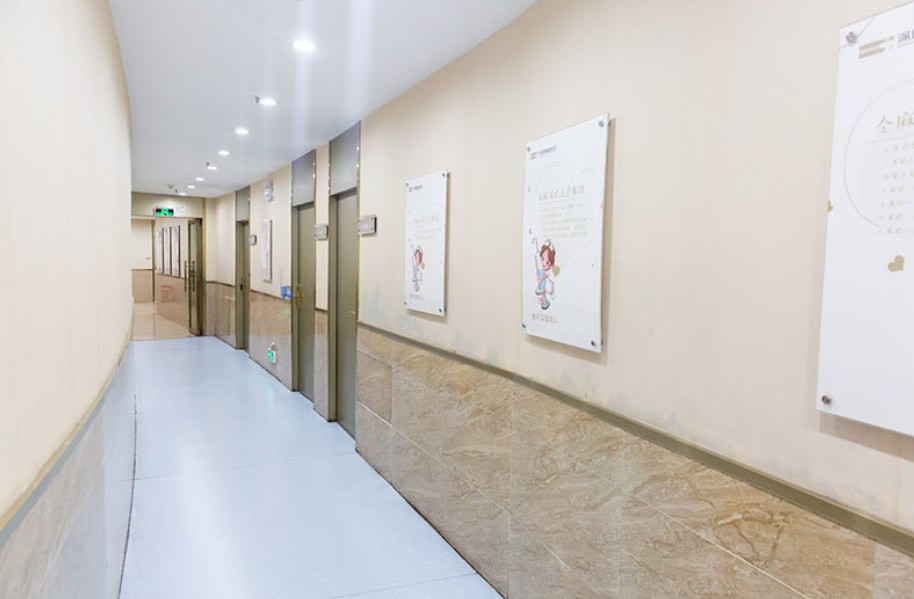 深圳鹏程医院整形美容中心走廊
