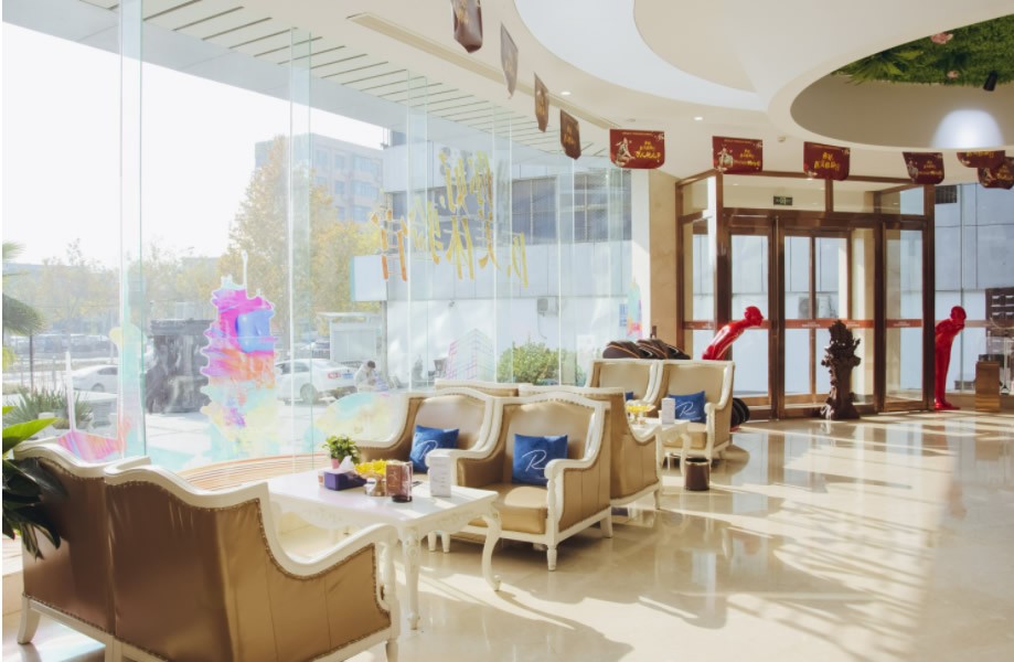 郑州壹加壹医疗美容医院医院大厅