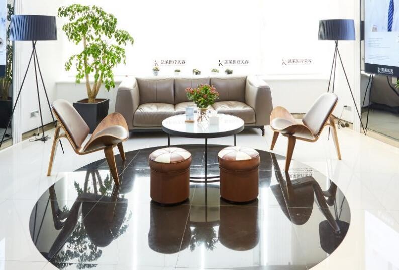 长沙市天心区凯莱纯真医疗美容门诊部大厅一角