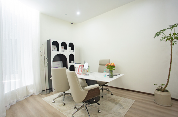 宁波鄞州遇之美法嫚医疗美容诊所咨询室