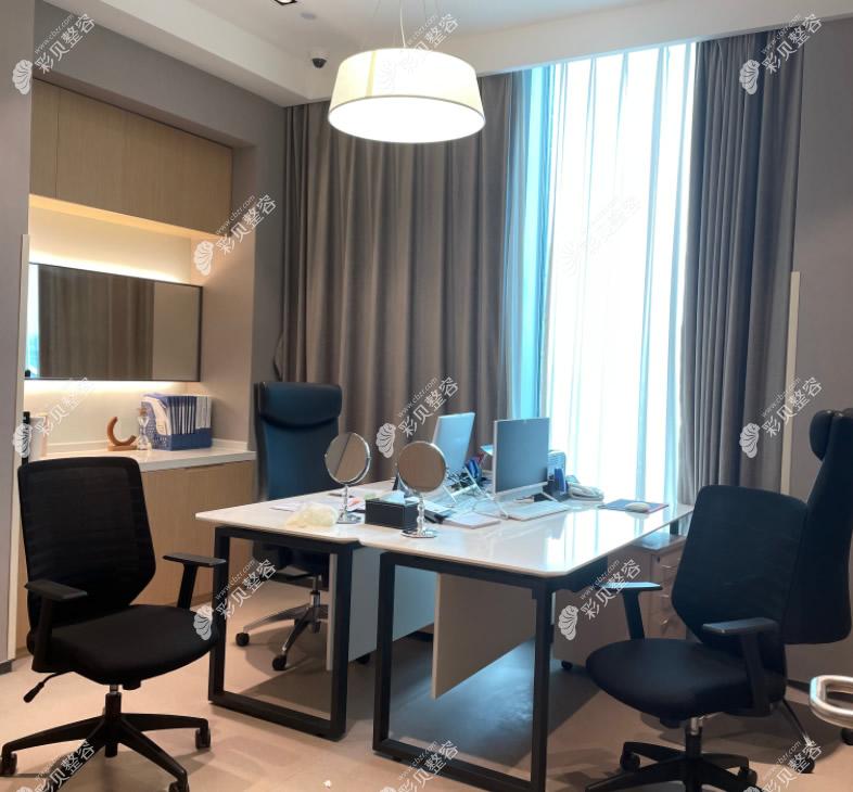 嘉兴曙光医疗美容门诊部医生办公室