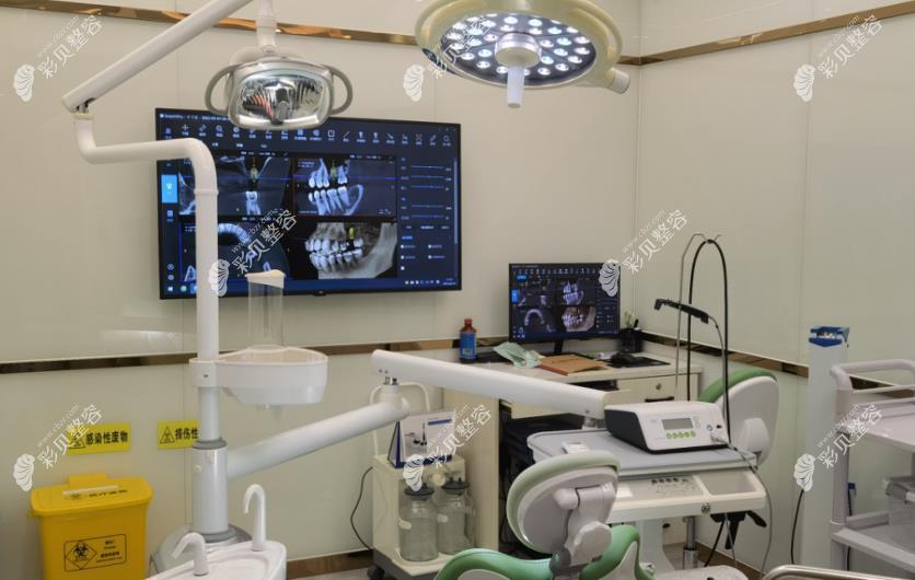 珠海华博口腔看牙设备