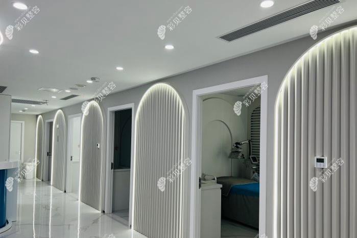 北京美媛荟医疗美容门诊部医院走廊
