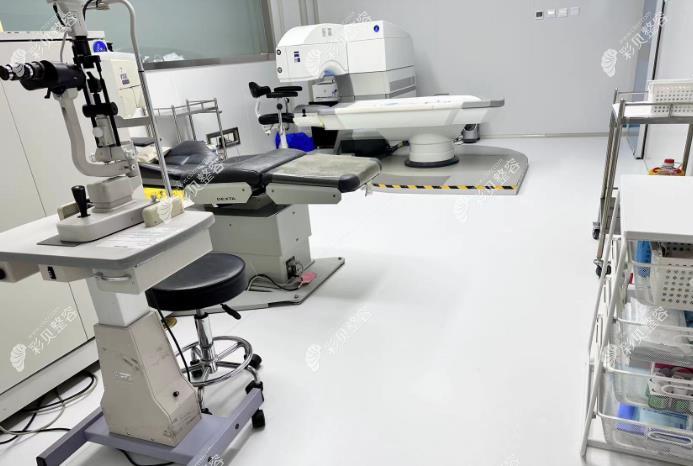 北京爱仁眼科门诊部治疗室